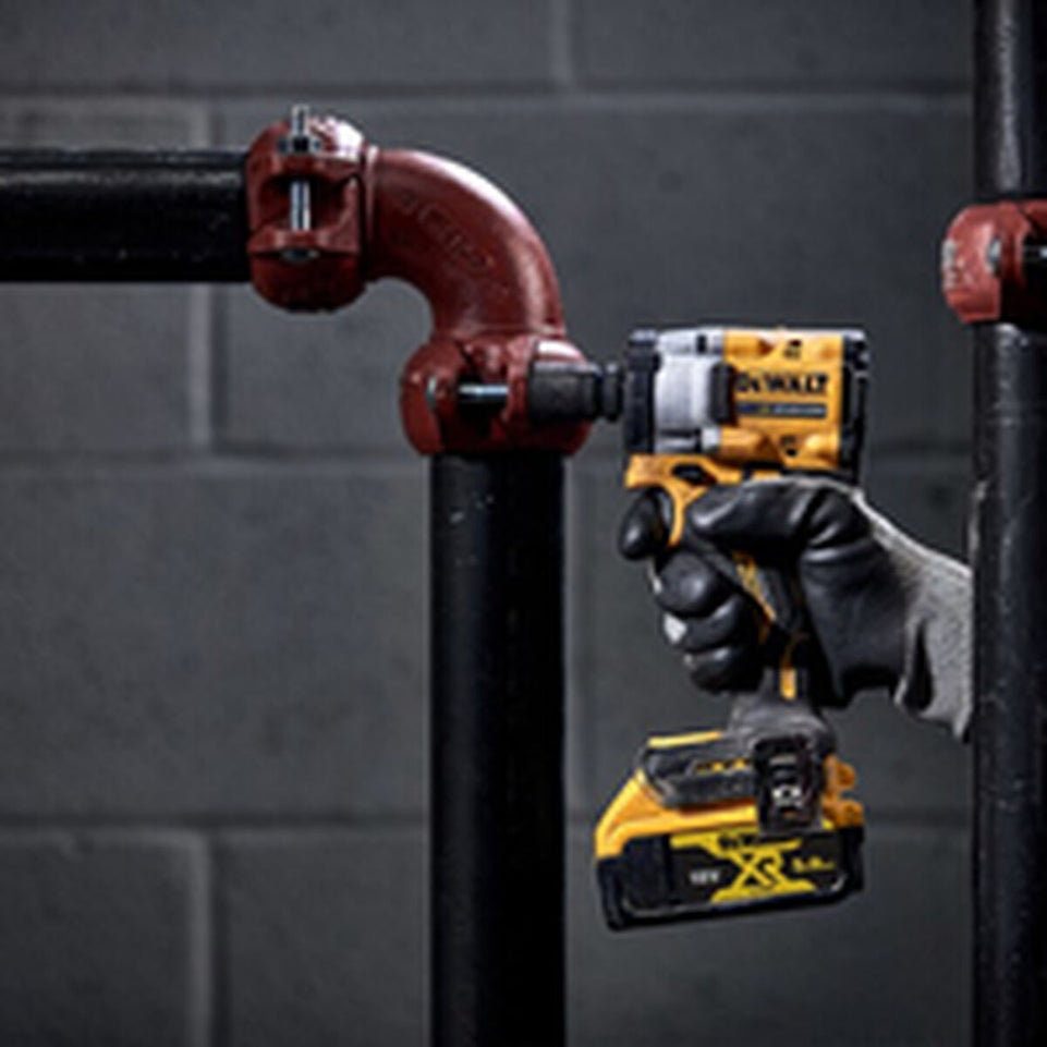 Schroevendraaier Dewalt DCF922NT-XJ